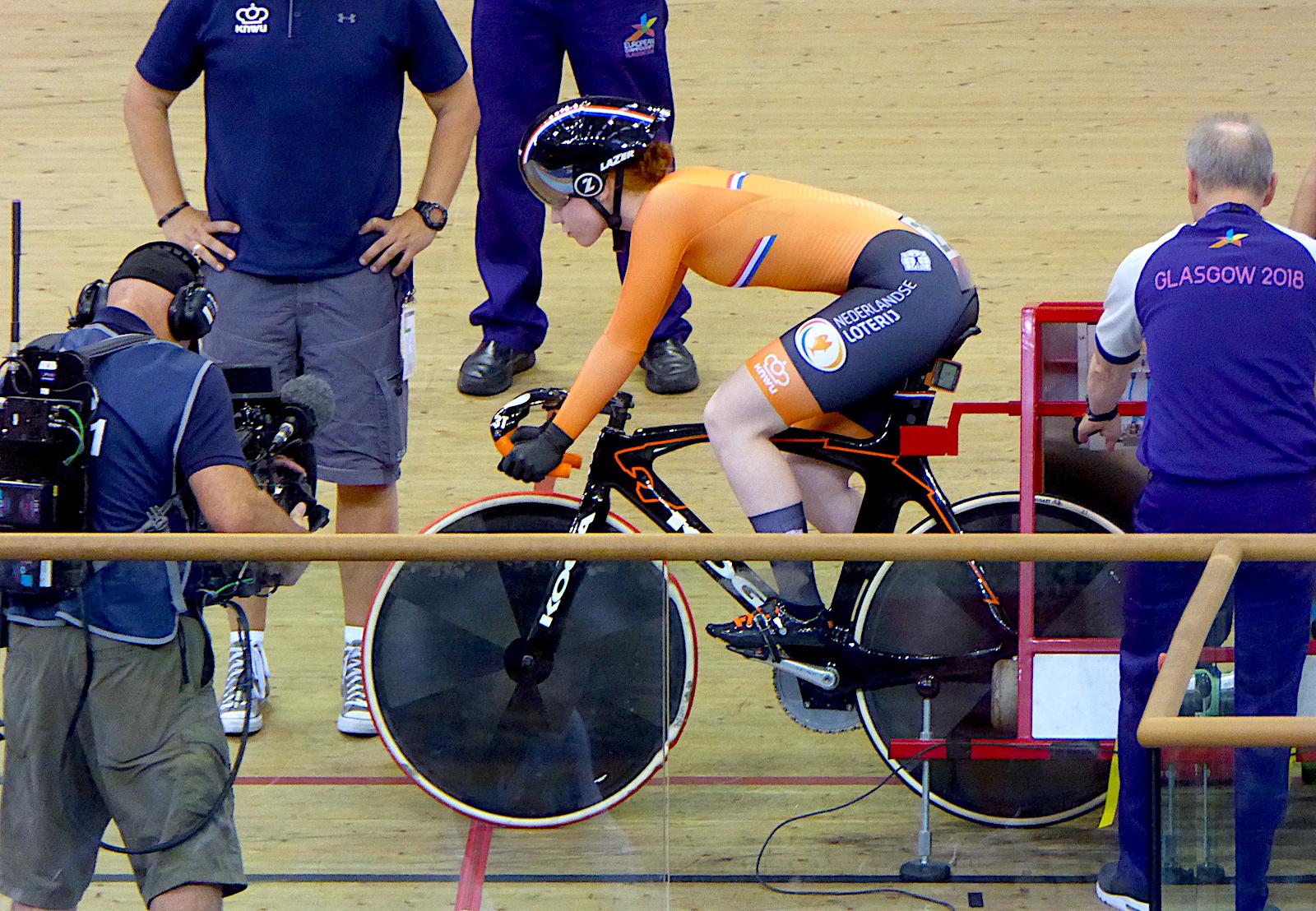 Хетти ван де Вау, 2024... Хетти ван де Вау, 2024...